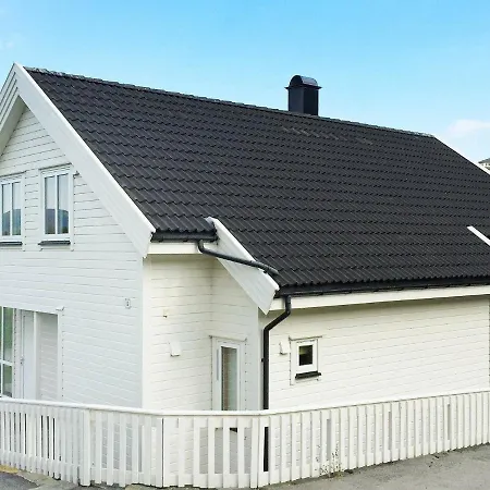 8 Person In Auklandshamn Holiday home *