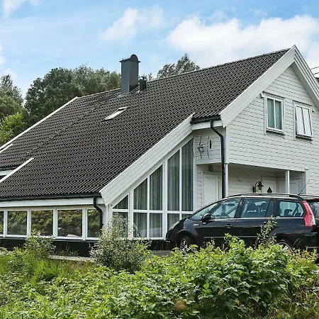 Дом отдыха 4 Star Holiday Home In Auklandshamn
