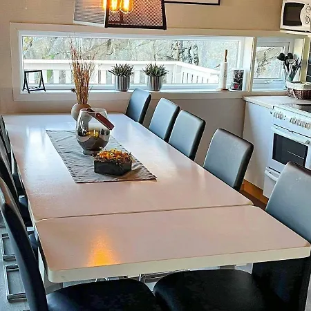 8 Person In Auklandshamn Holiday home Vestvik
