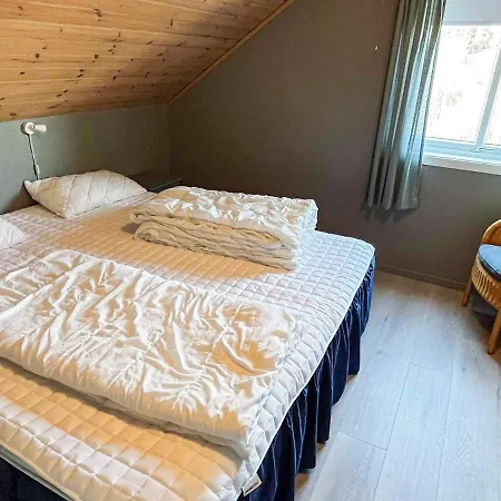 Holiday home 8 Person In Auklandshamn